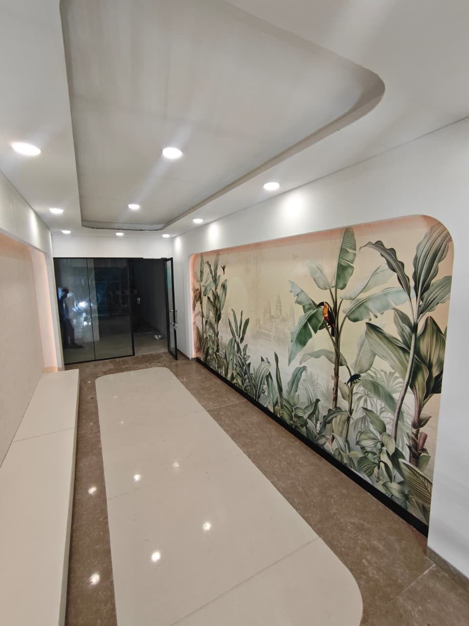 Corridor with cove and downlights